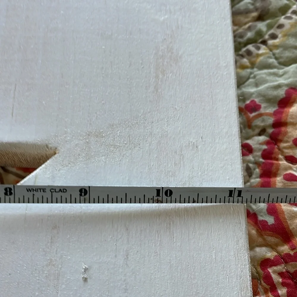 White washed solid pine wood star shutter. Primitive decor. Approx 11” w x 24”l